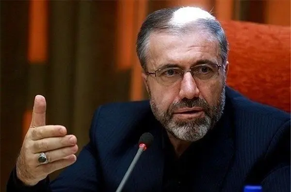 ذوالفقاری: تروریست‌ها در قالب کولبری مواد منفجره بیاورند، چه کسی پاسخگوست؟