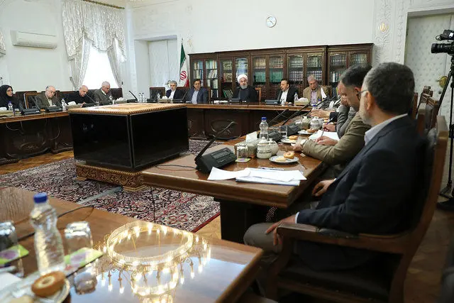 روحانی: در شرایط بحرانی نیستیم