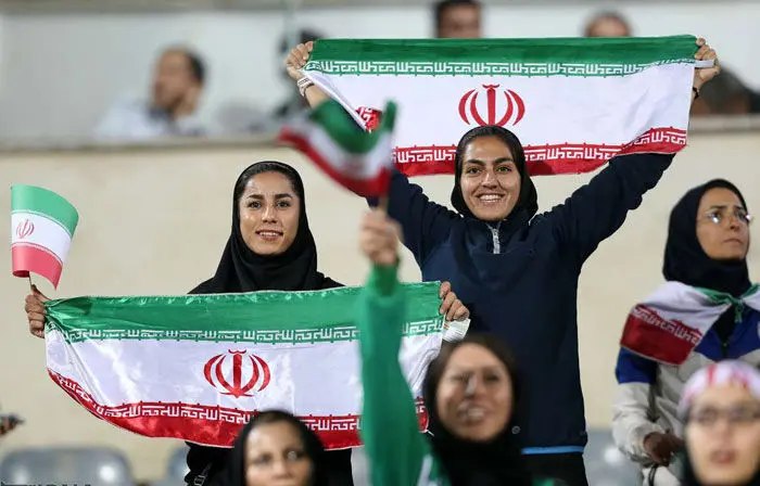 واکنش‌های تند به حضور محدود زنان در ورزشگاه آزادی
