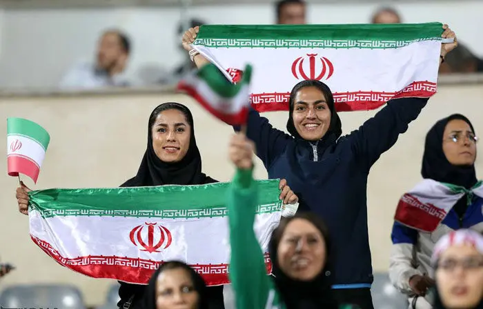 واکنش‌های تند به حضور محدود زنان در ورزشگاه آزادی