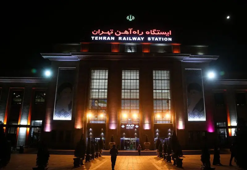 (تصاویر) اعزام اولین گروه از زائران اربعین با قطار
