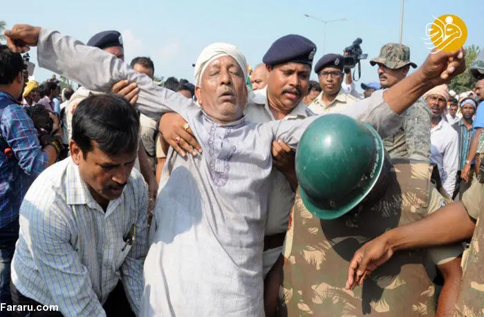 (تصاویر) درگیری شدید پلیس هند با کشاورزان