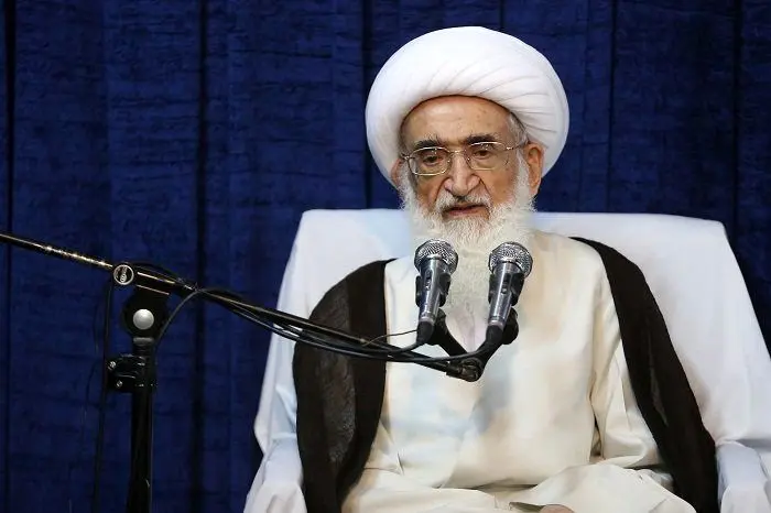 انتقاد آیت‌الله نوری‌همدانی از کاهش ارزش پول ملی‌