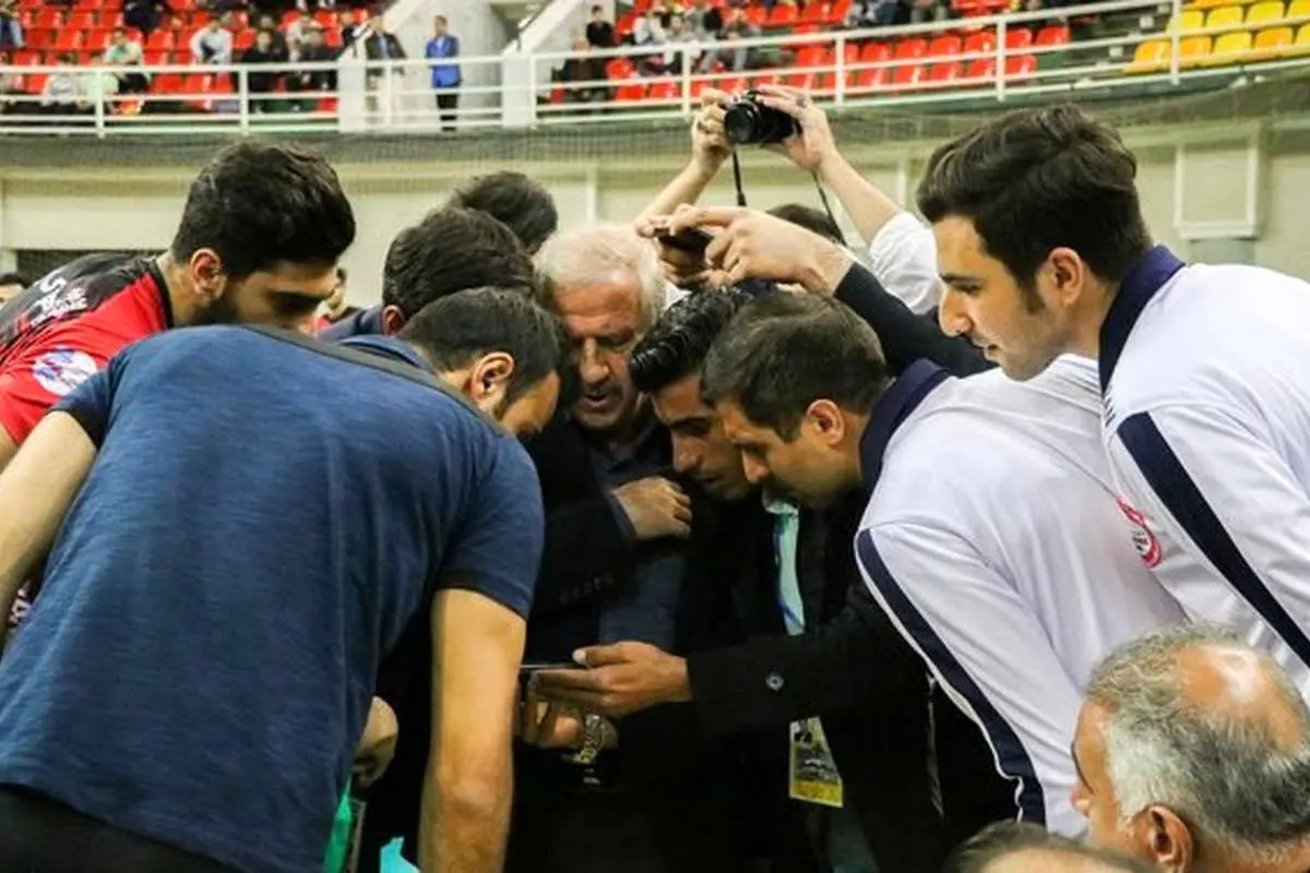 (تصاویر) جنجال در لیگ برتر والیبال