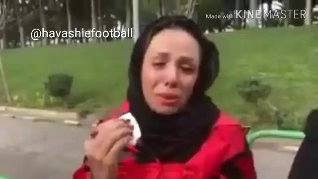 (ویدیو) گریه یک دختر پرسپولیسی در اطراف ورزشگاه