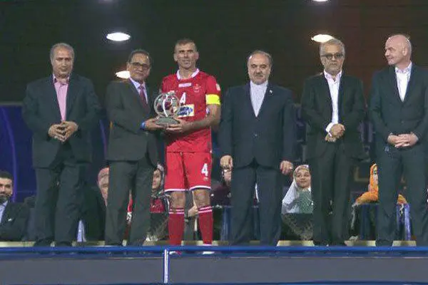 واکنش‌ها در فضای مجازی به نایب‌قهرمانی پرسپولیس