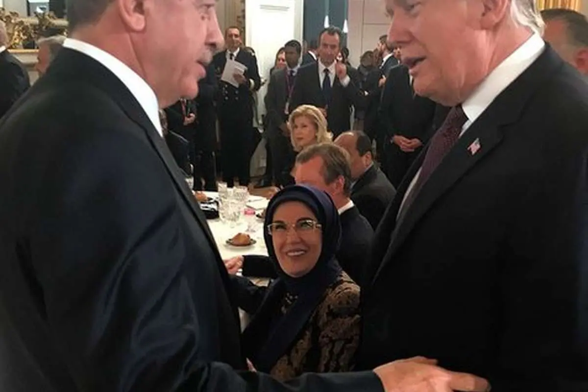 (تصاویر) دیدار ۴۵ دقیقهای اردوغان و ترامپ در پاریس