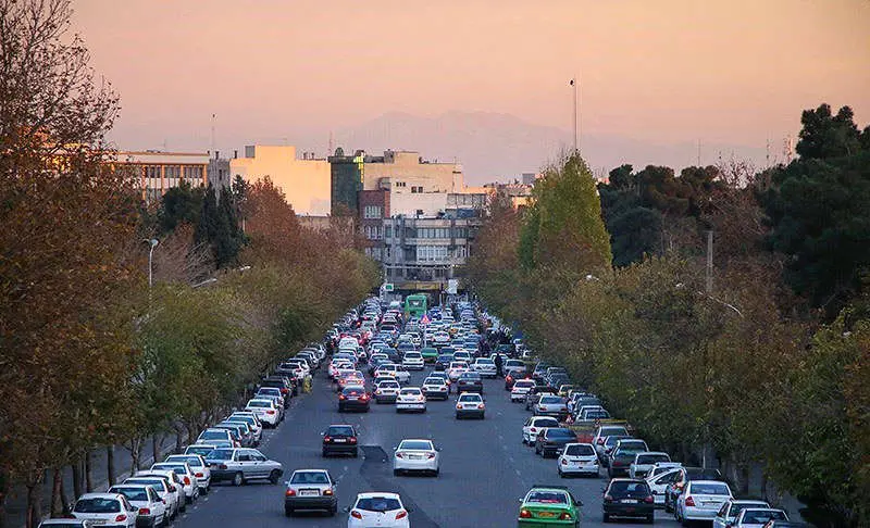 برخورد نزدیک با امیرآباد