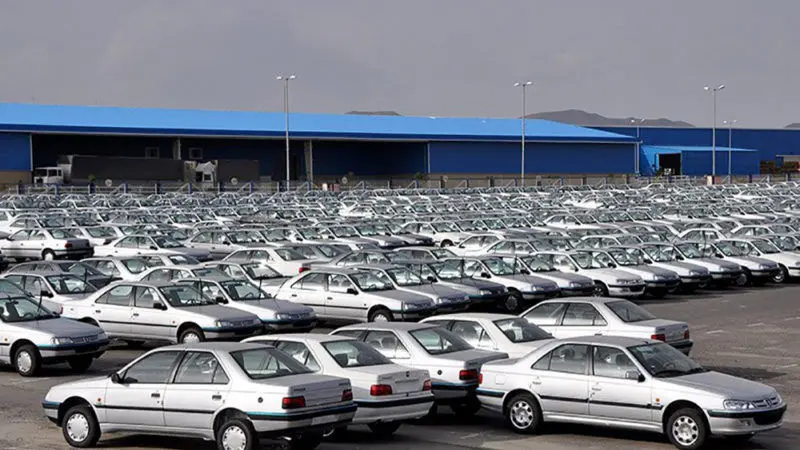 قیمت خودرو؛ بازی موش و گربه دولت و خودروسازان!