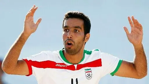 اعتراض بازیکنان فوتبال ساحلی به مسئولان
