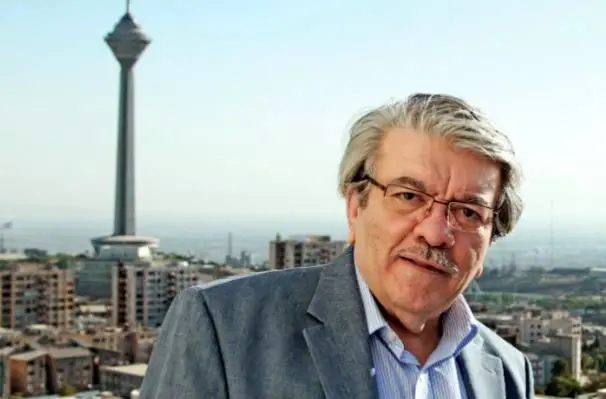 جرات نداریم حافظ و فردوسی را نقد کنیم!