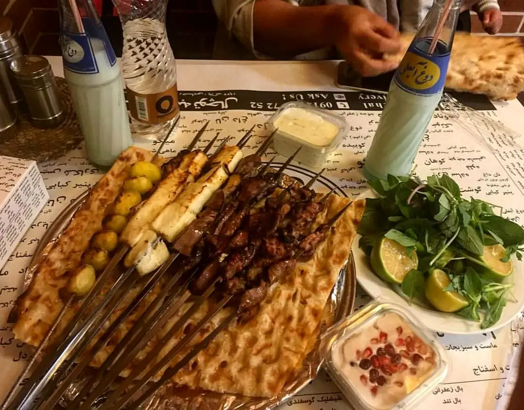 تهرانی‎ها روزی ۵ تن دل و جگر می‌خورند