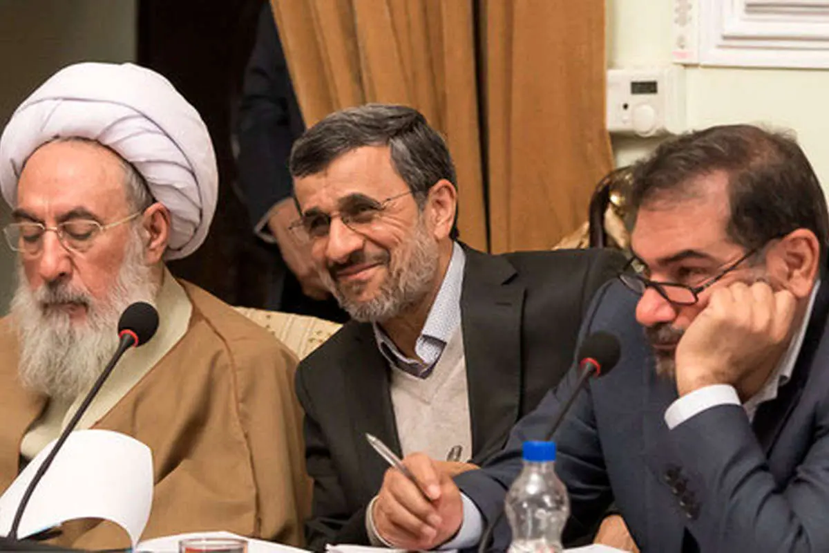 تذکر به احمدینژاد در جلسه مجمع تشخیص مصلحت نظام