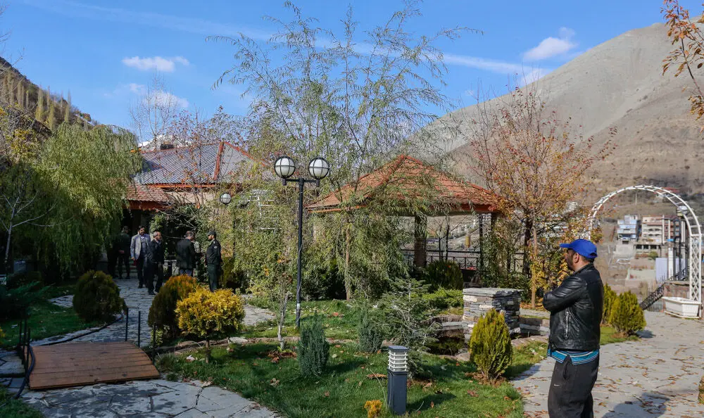 (تصاویر) تخریب ویلای لوکس غیرمجاز در استان تهران