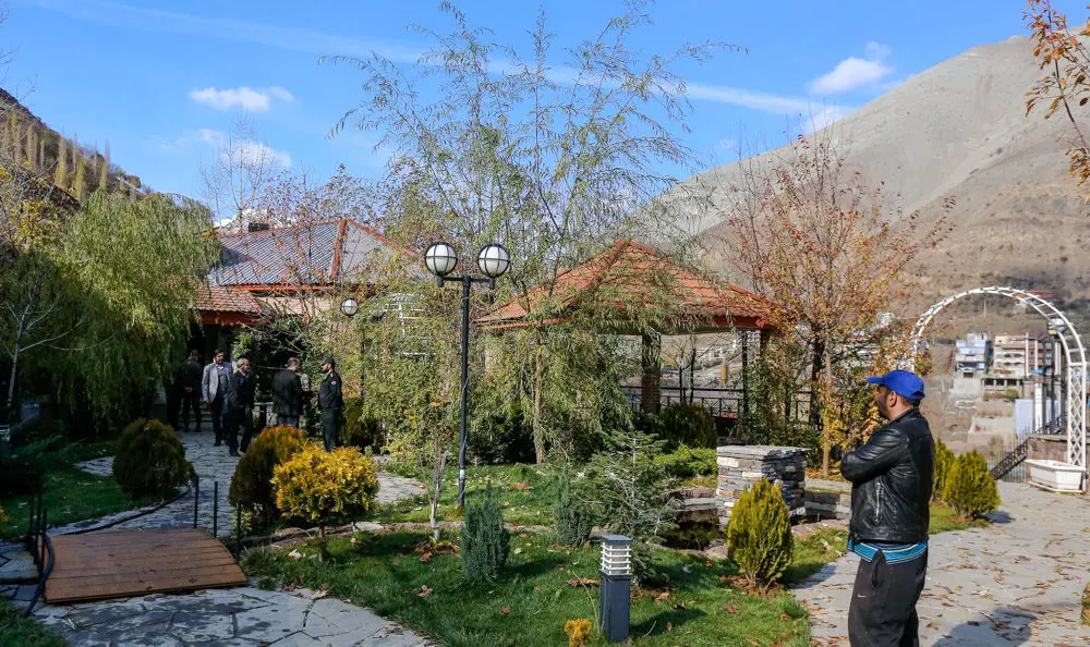 (تصاویر) تخریب ویلای لوکس غیرمجاز در استان تهران