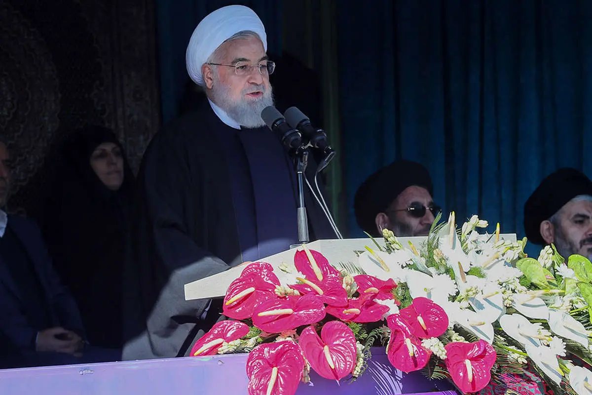 روحانی: کالا را با دلار ۴۲۰۰ تومانی به دست مردم خواهیم رساند