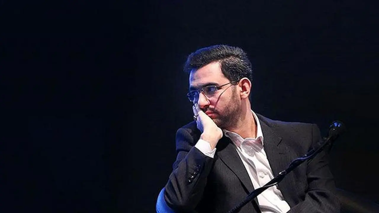 وزیر ارتباطات: کاهش ۳۰ درصدی قیمت گوشی کار سختی نیست