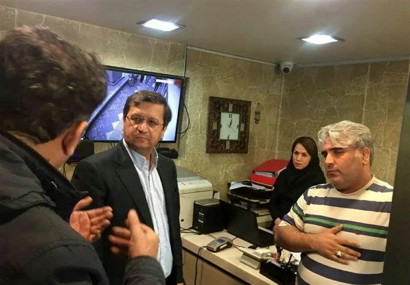 دلار آزاد زیر قیمت دلار دولتی!