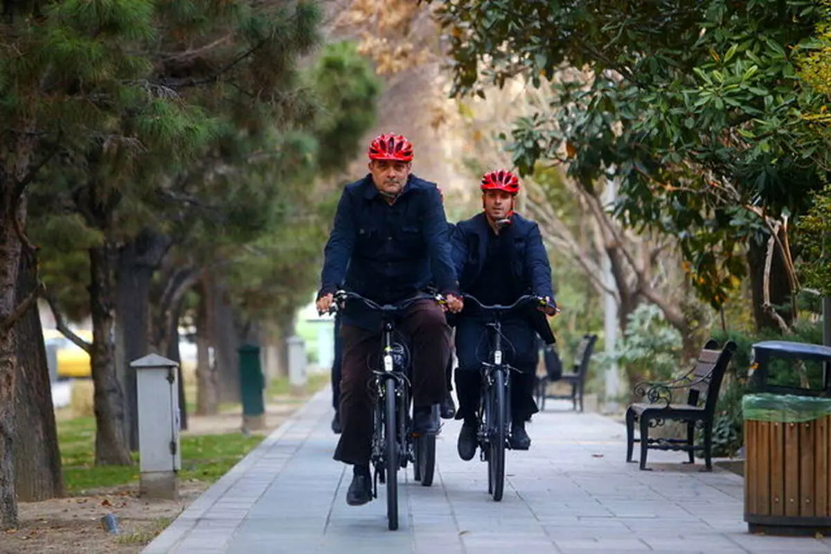 (تصاویر) دوچرخهسواری حناچی