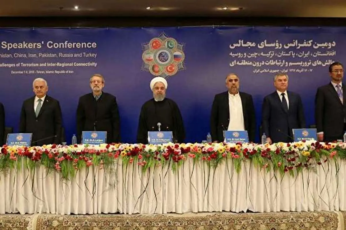 اگر آمریکا گمان میکند که میتواند ما را از هم جدا کند، سخت بر خطاست