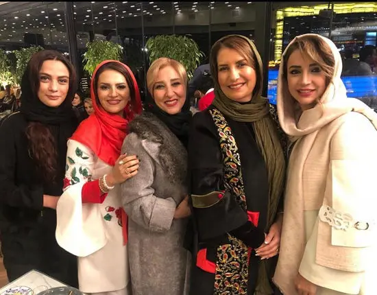 (تصویر) شب خاطره‌انگیز فریبا کوثری با دوستان هنرمندش