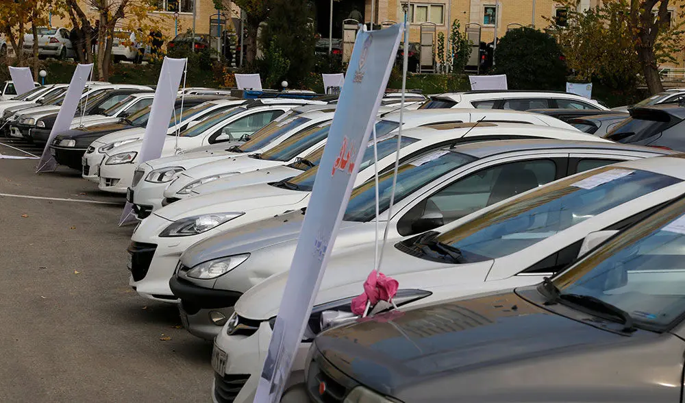(تصاویر) توقیف خودروهای لاکچری در تهران