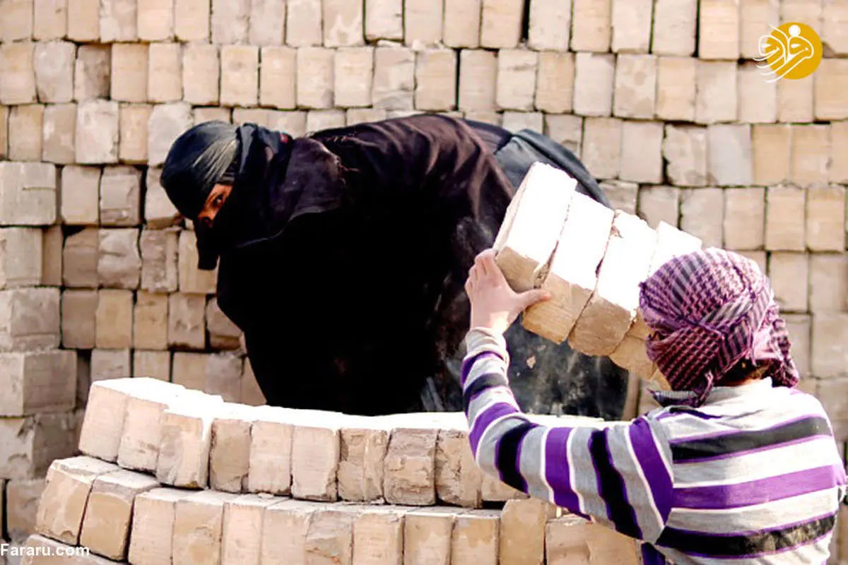(تصاویر) زنان عراقی در کوره آجر پزی در نجف