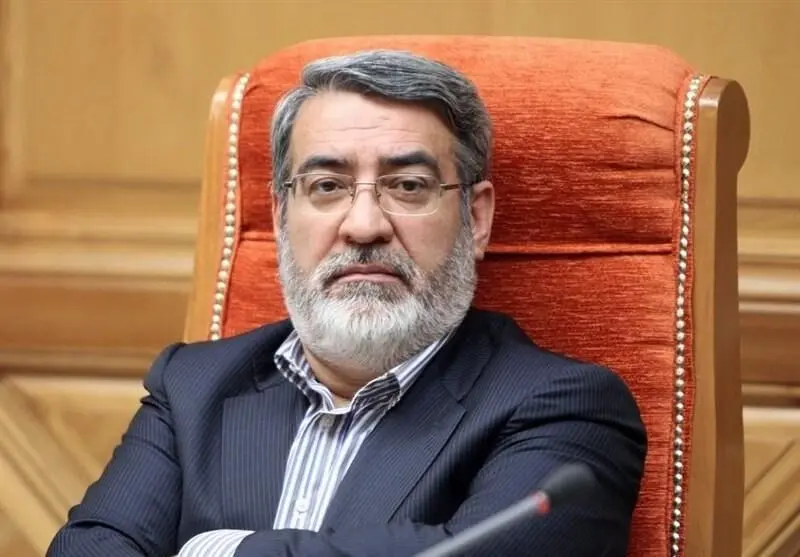 احتمال استیضاح وزیر کشور در صورت عدم صدور حکم حناچی