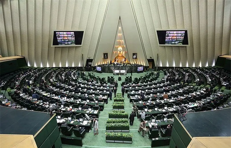 نمایندگان و چند مُدل غذا در مجلس!