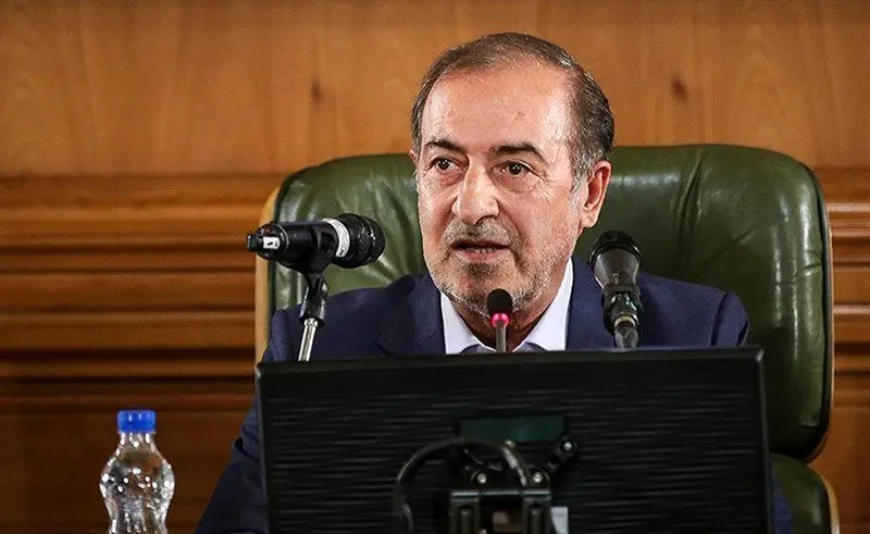 الویری: اخبار غیررسمی از عدم‌تأیید صلاحیت حناچی حکایت دارند
