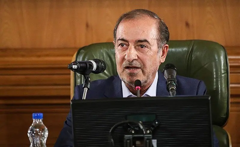 الویری: اخبار غیررسمی از عدم‌تأیید صلاحیت حناچی حکایت دارند