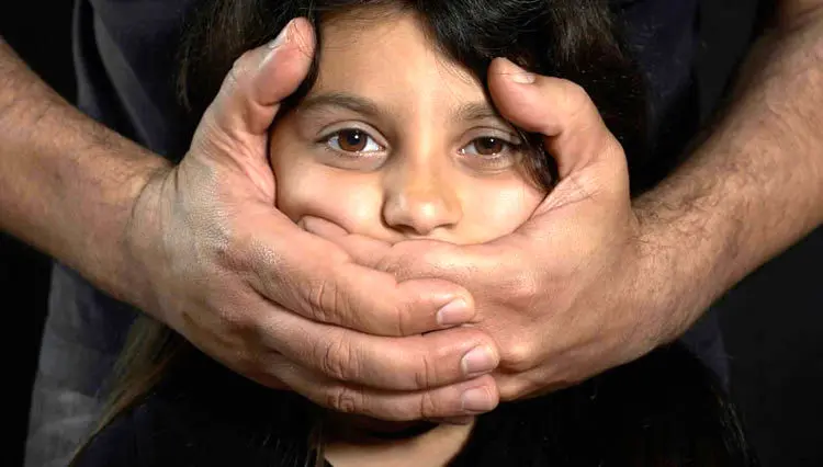 تابوی آموزش جنسی به کودکان شکسته می‌شود