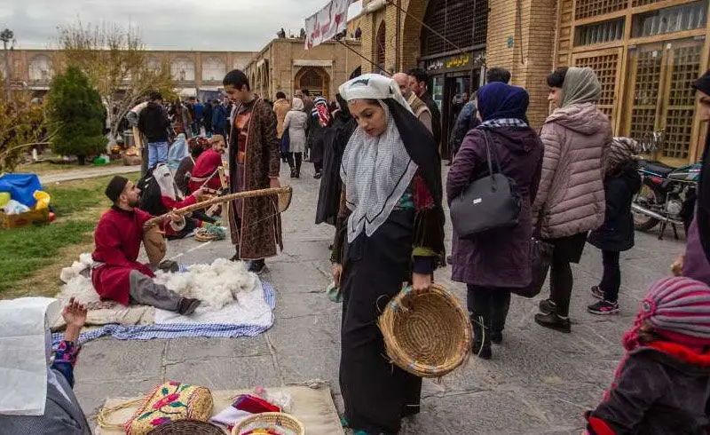 (تصاویر) بازسازی اصفهان کهن در میدان نقش جهان
