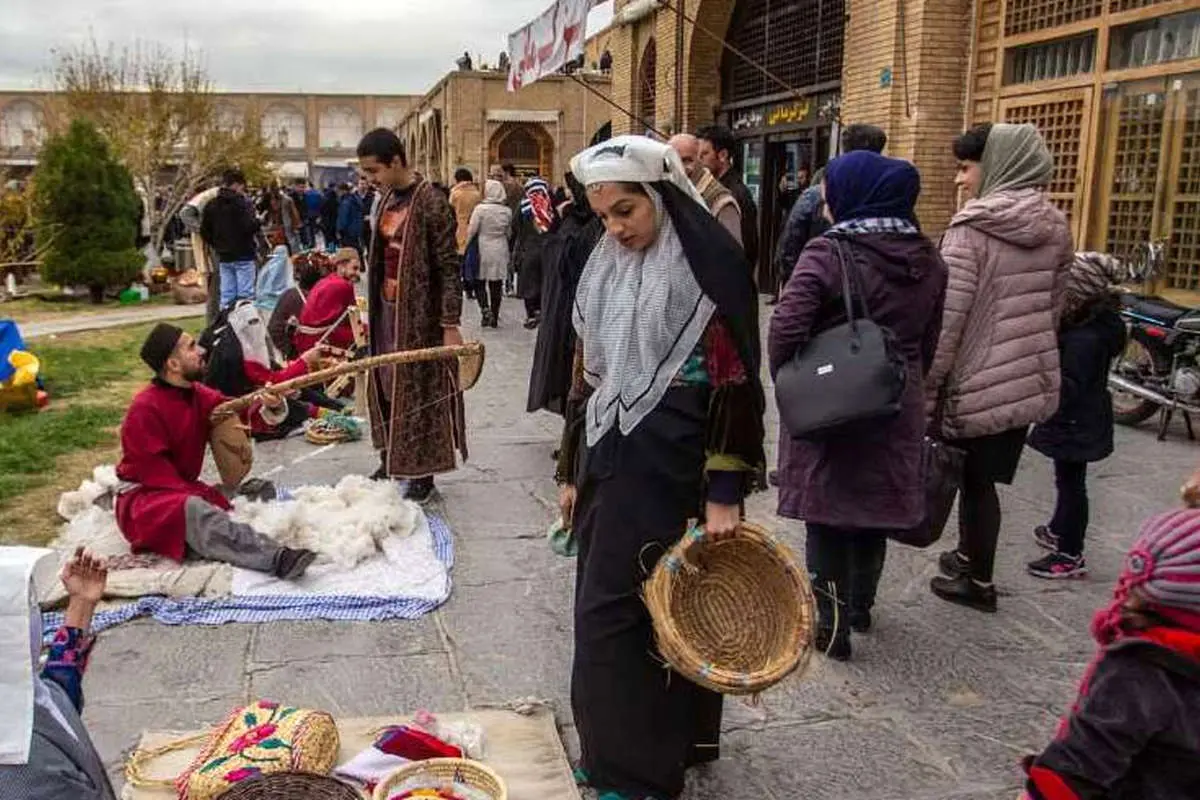 (تصاویر) بازسازی اصفهان کهن در میدان نقش جهان