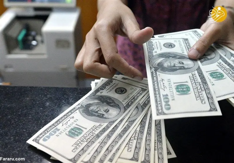 سقوط ۶۰۰ تومانی قیمت دلار/ یورو ۱۳۷۰۰ تومان شد