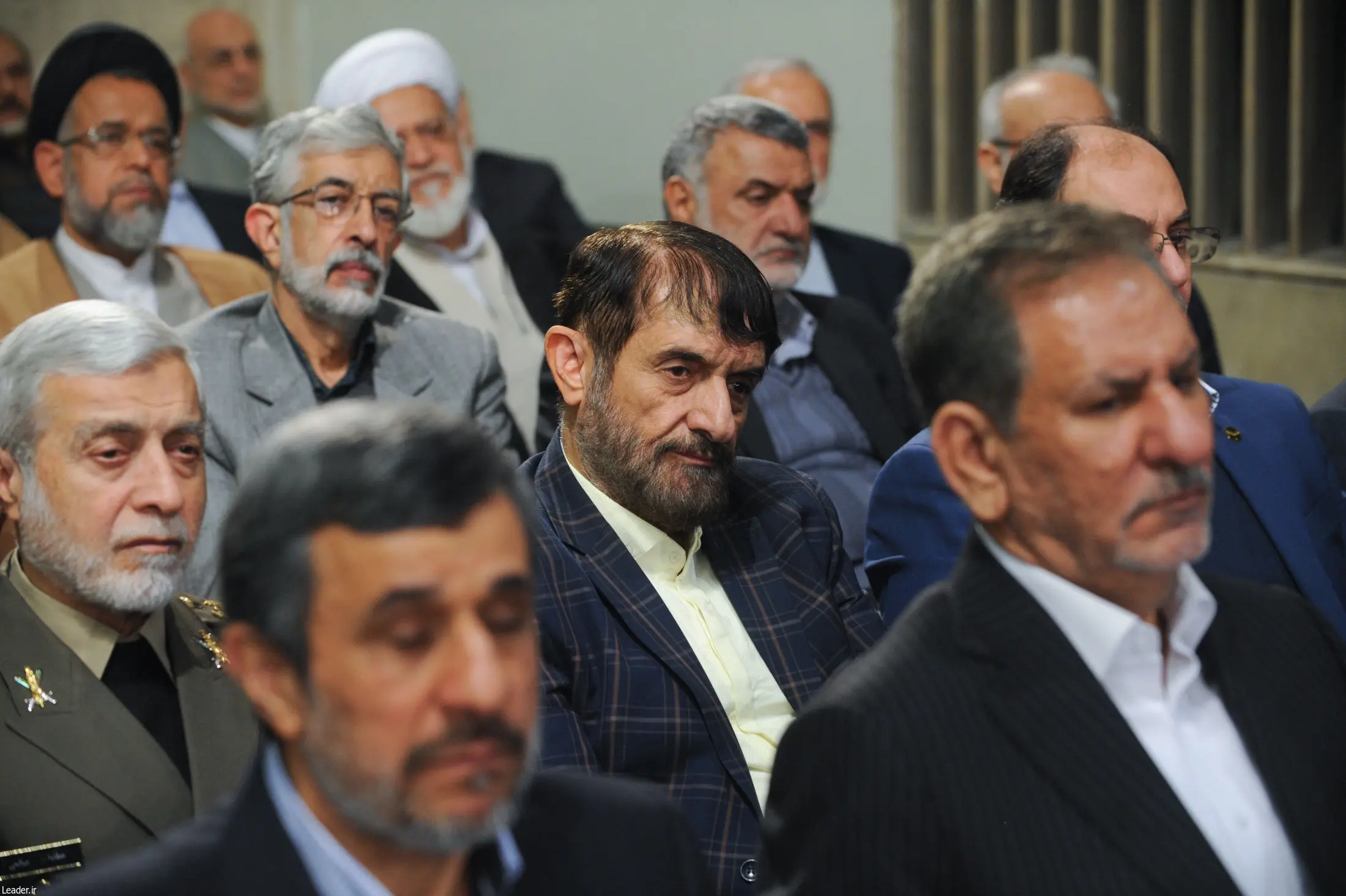 (تصویر) احمدی‌نژاد در دیدار با رهبر انقلاب