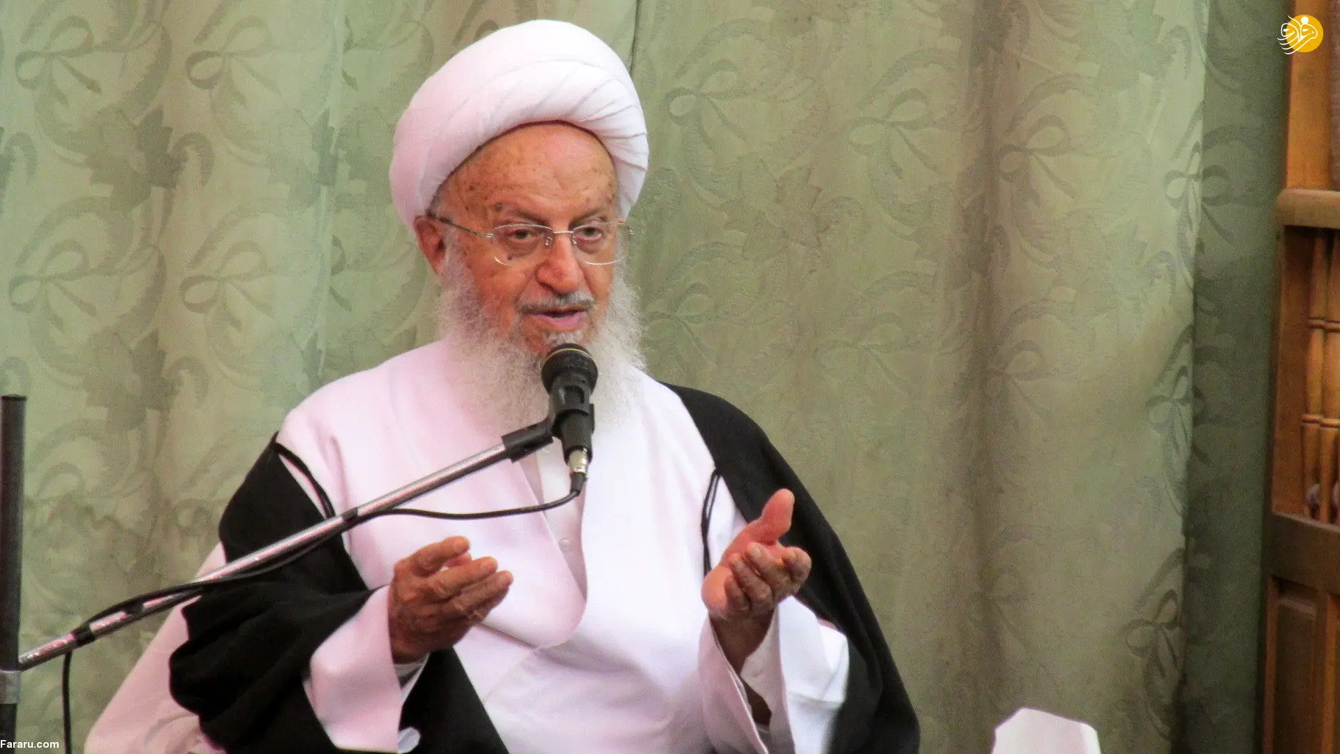 مخالفت آیت‌الله مکارم با استیضاح ظریف
