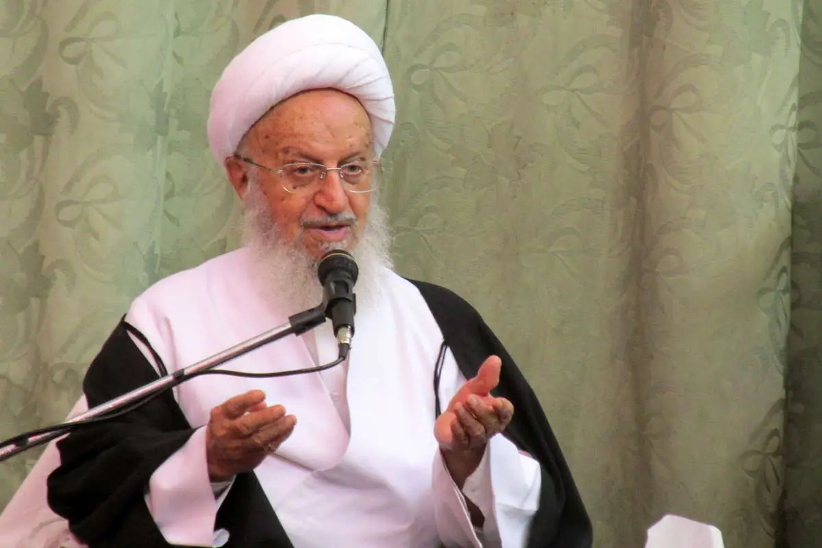 مخالفت آیتالله مکارم با استیضاح ظریف