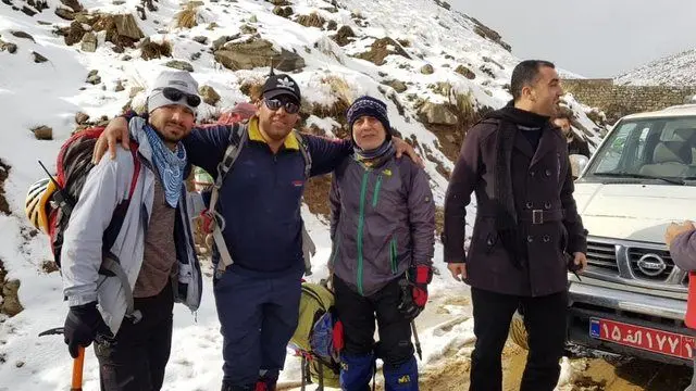(تصاویر) کوهنوردی که ۲۴ ساعت در کولاک مفقود شد و زنده ماند