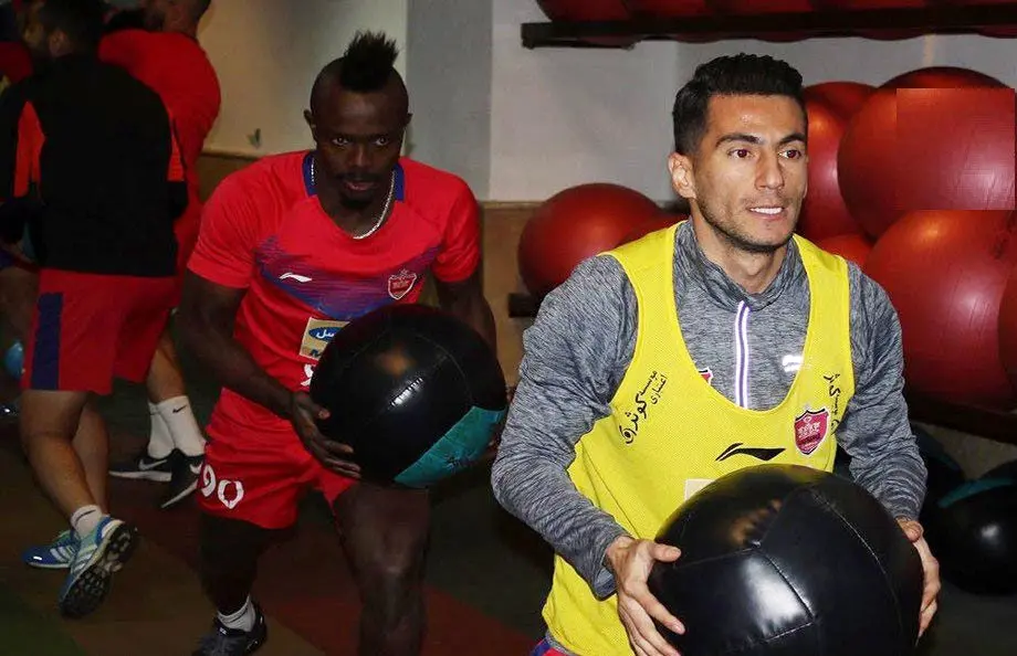 (تصویر) مدافع پیکان در تمرین پرسپولیس
