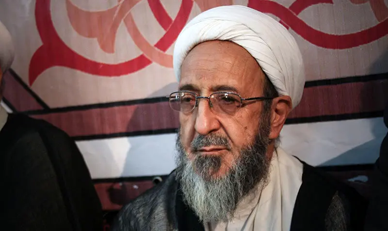 هادی غفاری: قانون بازنشستگی باید شامل ائمه جمعه هم بشود