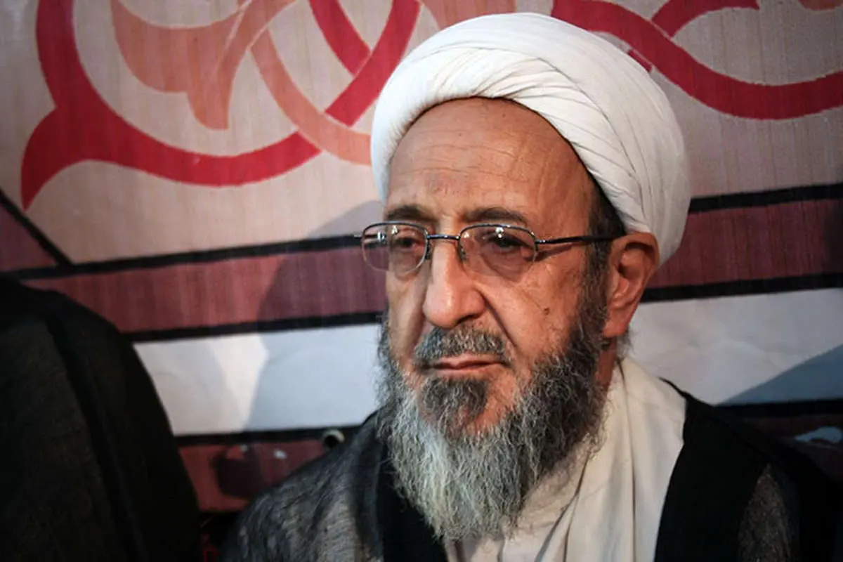 هادی غفاری: قانون بازنشستگی باید شامل ائمه جمعه هم بشود