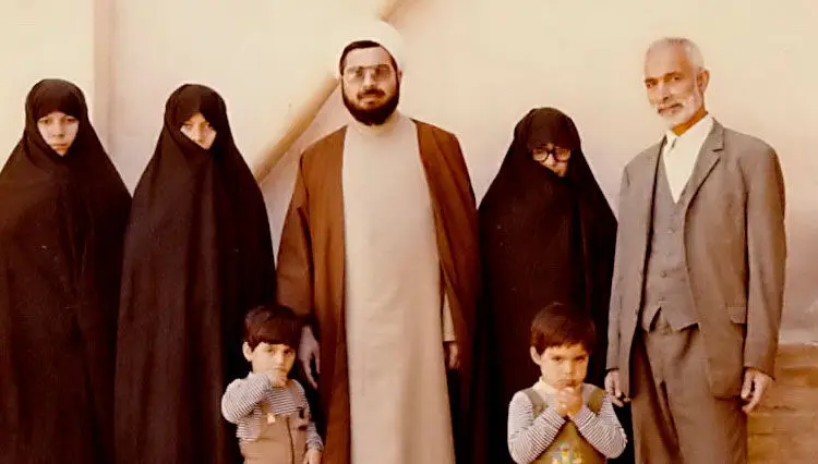 ازدواج ساده دختر روحانی در سکوت خبری