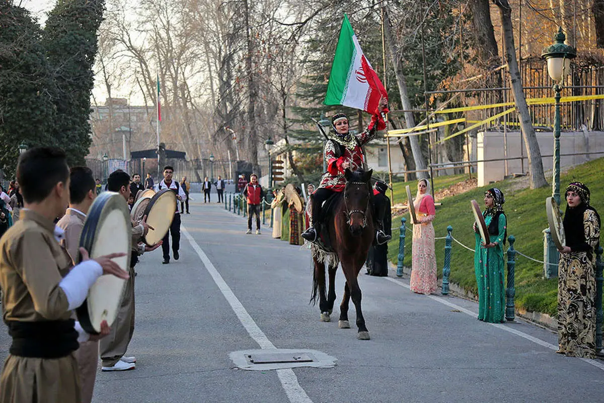 (تصاویر) بزرگترین جشنواره آیینی شکرگزاری انار در تهران