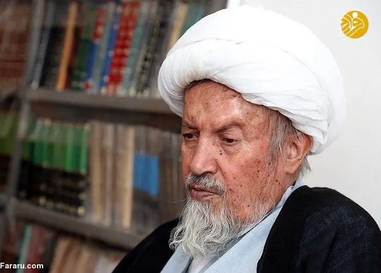 آیت‌الله مؤمن در بیمارستان بستری شد