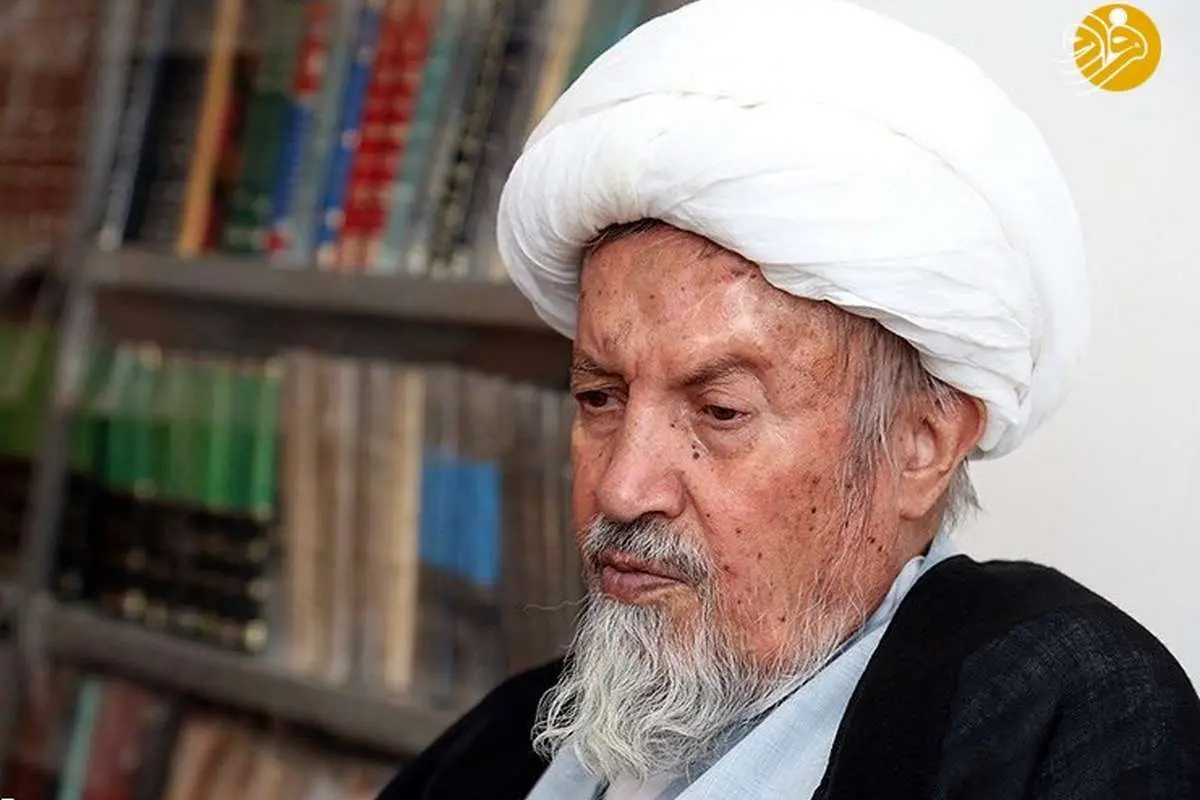 آیتالله مؤمن در بیمارستان بستری شد