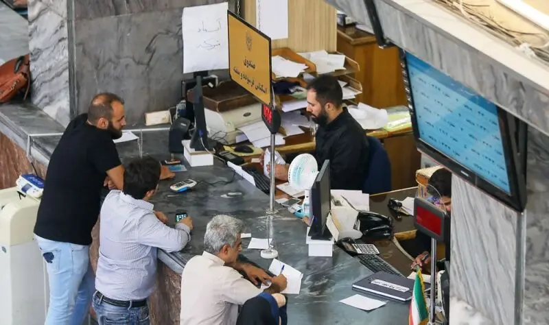 دسته گل ارسالی برای بانک‌ها