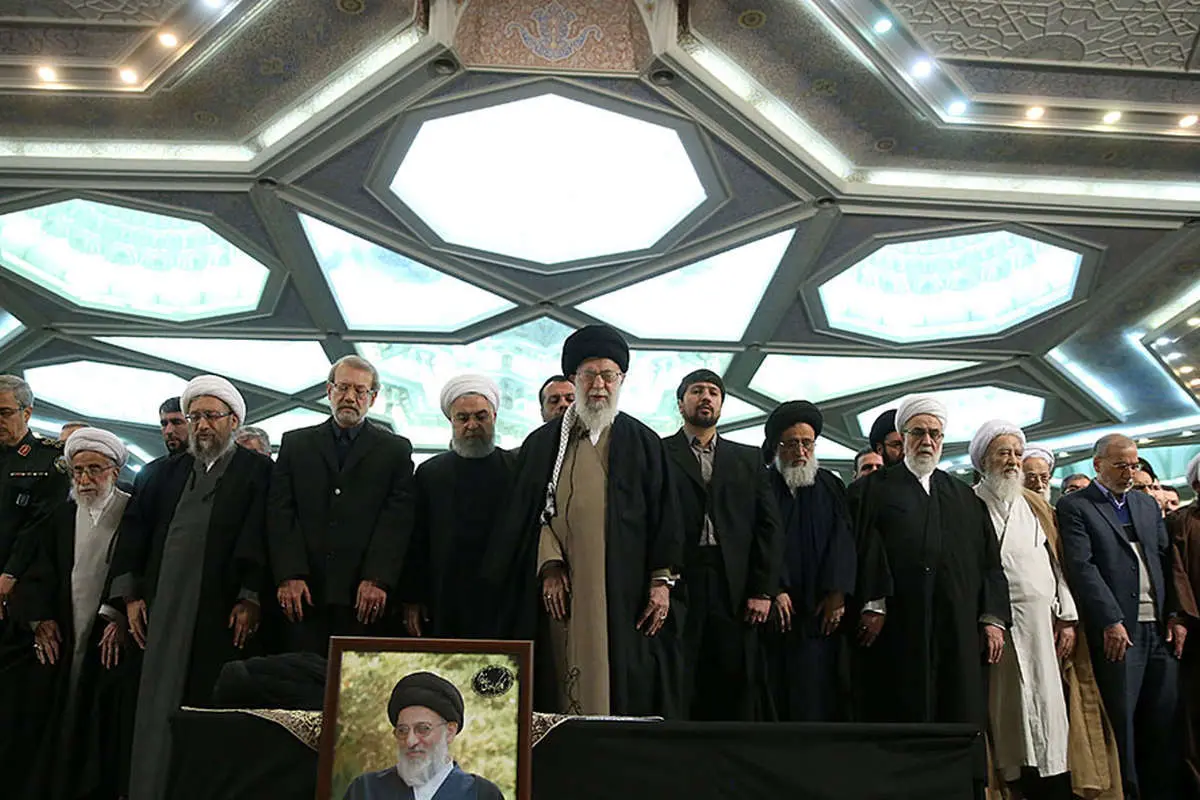 (تصاویر) مراسم تشییع و اقامه نماز بر پیکر آیت‌الله هاشمی شاهرودی
