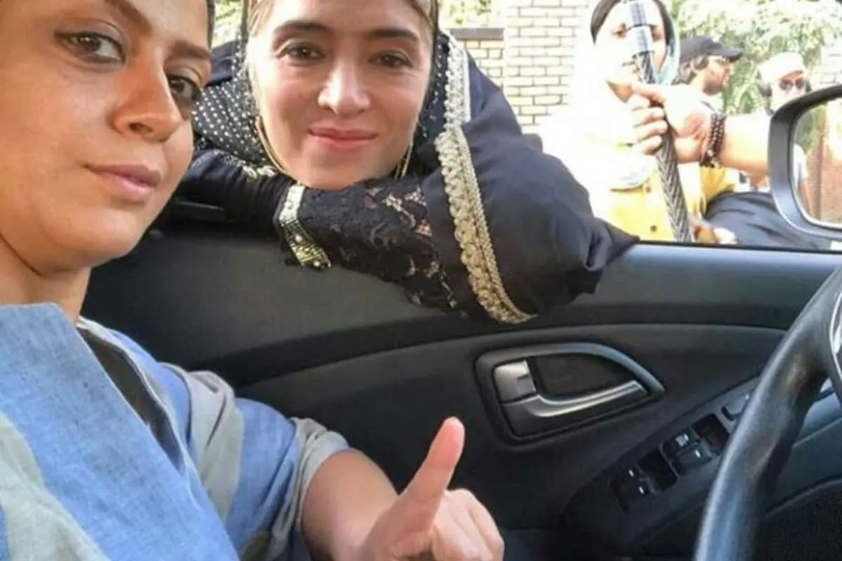 (تصاویر) تصاویر پشتصحنه سریال "بانوی عمارت"