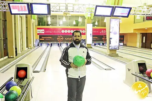 دیدار با روحانی بولینگ‌باز